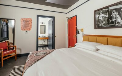 Dew Drop Inn