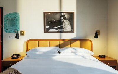 Dew Drop Inn