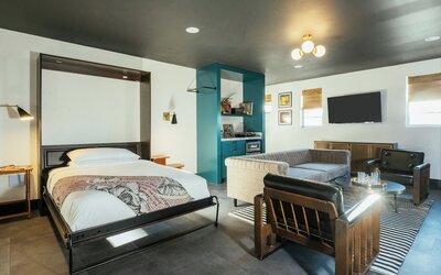 Dew Drop Inn
