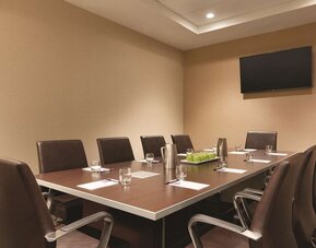 Meeting room at Hyatt Place West End Georgetown.