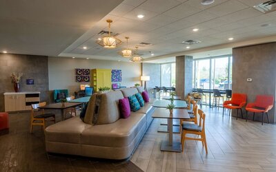 Home2 Suites by Hilton Atlanta Airport West