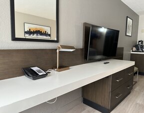 Crowne Plaza Nashville Airport by IHG