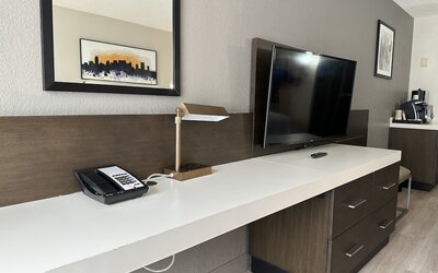 Crowne Plaza Nashville Airport by IHG