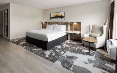 Crowne Plaza Nashville Airport by IHG
