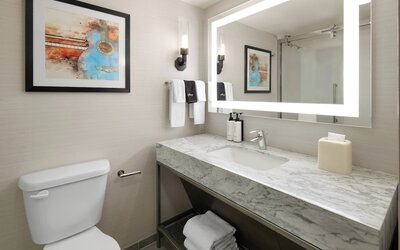 Crowne Plaza Nashville Airport by IHG