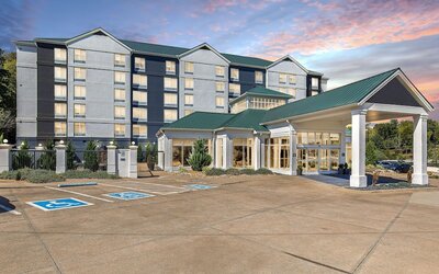 Crowne Plaza Nashville Airport by IHG