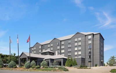 Crowne Plaza Nashville Airport by IHG