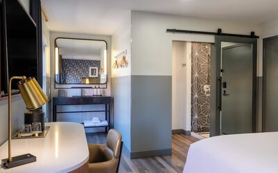 voco The Darwin Atlanta Midtown by IHG