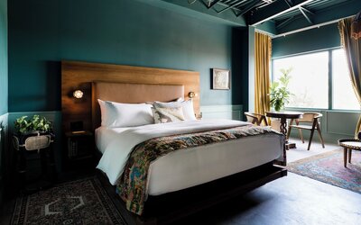 The Frances Modern Inn