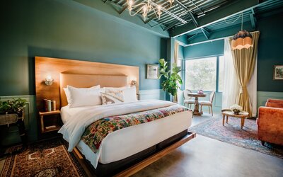 The Frances Modern Inn