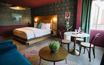 The Frances Modern Inn