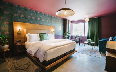 The Frances Modern Inn