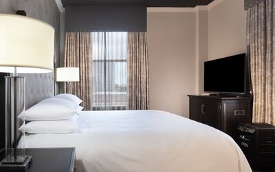 Le Pavillon, New Orleans, a Tribute Portfolio Hotel by Marriott