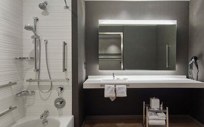 AC Hotel by Marriott Nashville Downtown
