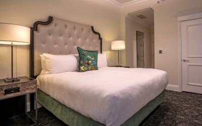 Le Pavillon, New Orleans, a Tribute Portfolio Hotel by Marriott
