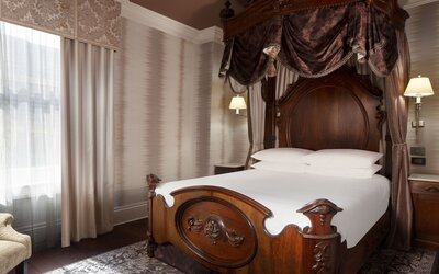 Le Pavillon, New Orleans, a Tribute Portfolio Hotel by Marriott