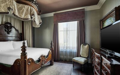 Le Pavillon, New Orleans, a Tribute Portfolio Hotel by Marriott
