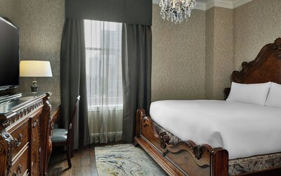 Le Pavillon, New Orleans, a Tribute Portfolio Hotel by Marriott