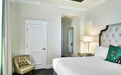 Le Pavillon, New Orleans, a Tribute Portfolio Hotel by Marriott