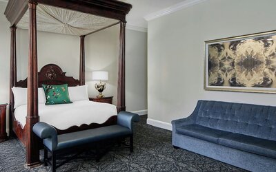 Le Pavillon, New Orleans, a Tribute Portfolio Hotel by Marriott