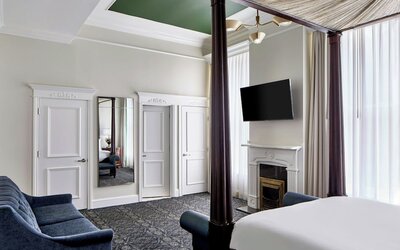 Le Pavillon, New Orleans, a Tribute Portfolio Hotel by Marriott