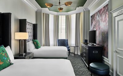 Le Pavillon, New Orleans, a Tribute Portfolio Hotel by Marriott
