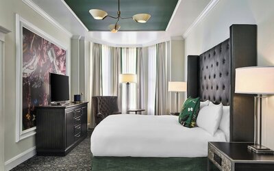 Le Pavillon, New Orleans, a Tribute Portfolio Hotel by Marriott