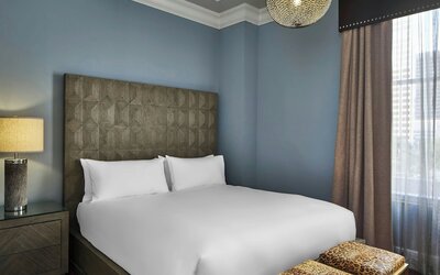 Le Pavillon, New Orleans, a Tribute Portfolio Hotel by Marriott