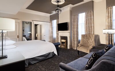 Le Pavillon, New Orleans, a Tribute Portfolio Hotel by Marriott