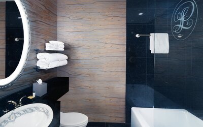 Le Pavillon, New Orleans, a Tribute Portfolio Hotel by Marriott