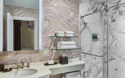 Le Pavillon, New Orleans, a Tribute Portfolio Hotel by Marriott