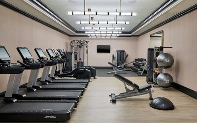 Le Pavillon, New Orleans, a Tribute Portfolio Hotel by Marriott