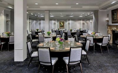 Le Pavillon, New Orleans, a Tribute Portfolio Hotel by Marriott