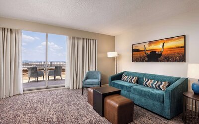 DoubleTree Suites by Hilton Austin Downtown Capitol