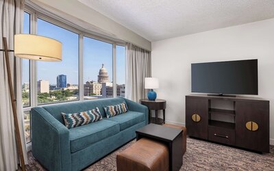 DoubleTree Suites by Hilton Austin Downtown Capitol