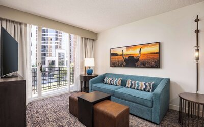 DoubleTree Suites by Hilton Austin Downtown Capitol