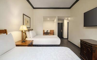 Le Richelieu Hotel