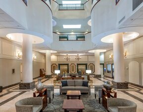 Wyndham Garden Hotel Baronne Plaza