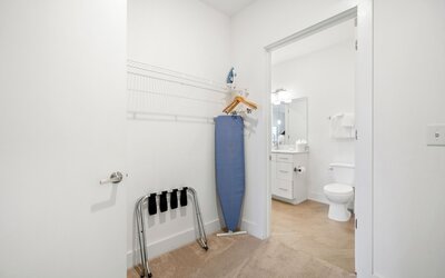 Dorsen Stay