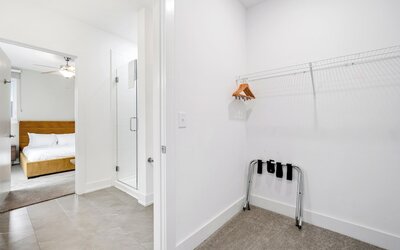 Dorsen Stay