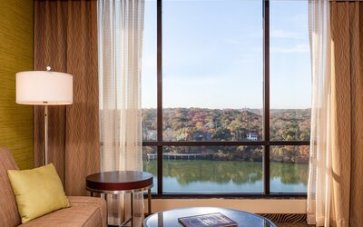 Holiday Inn Austin -Town Lake by IHG