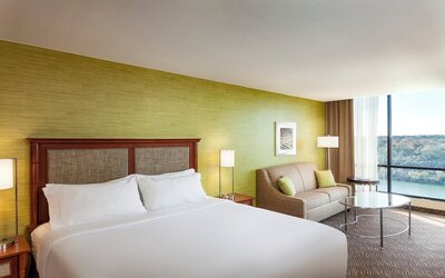 Holiday Inn Austin -Town Lake by IHG