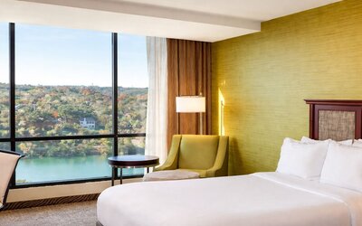 Holiday Inn Austin -Town Lake by IHG
