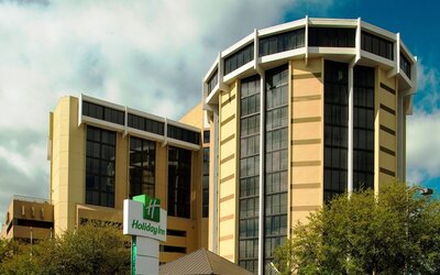 Holiday Inn Austin -Town Lake by IHG