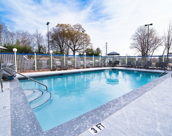 Fairfield Inn and Suites by Marriott Atlanta Airport North