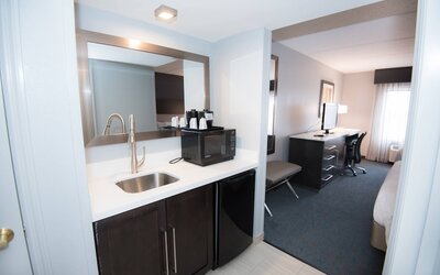 Fairfield Inn and Suites by Marriott Atlanta Airport North
