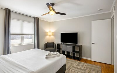Brookwood Courtyard by BCA Furnished Apt
