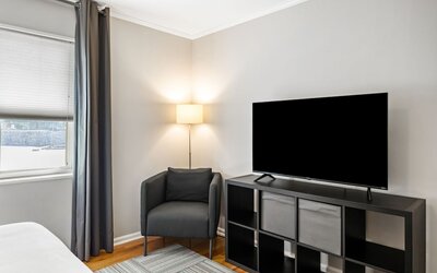 Brookwood Courtyard by BCA Furnished Apt