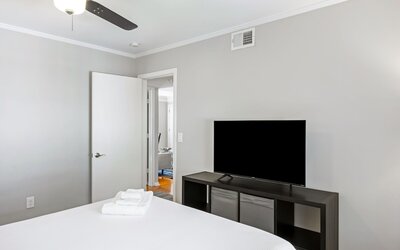 Brookwood Courtyard by BCA Furnished Apt