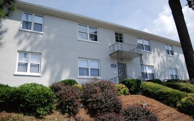 Brookwood Courtyard by BCA Furnished Apt